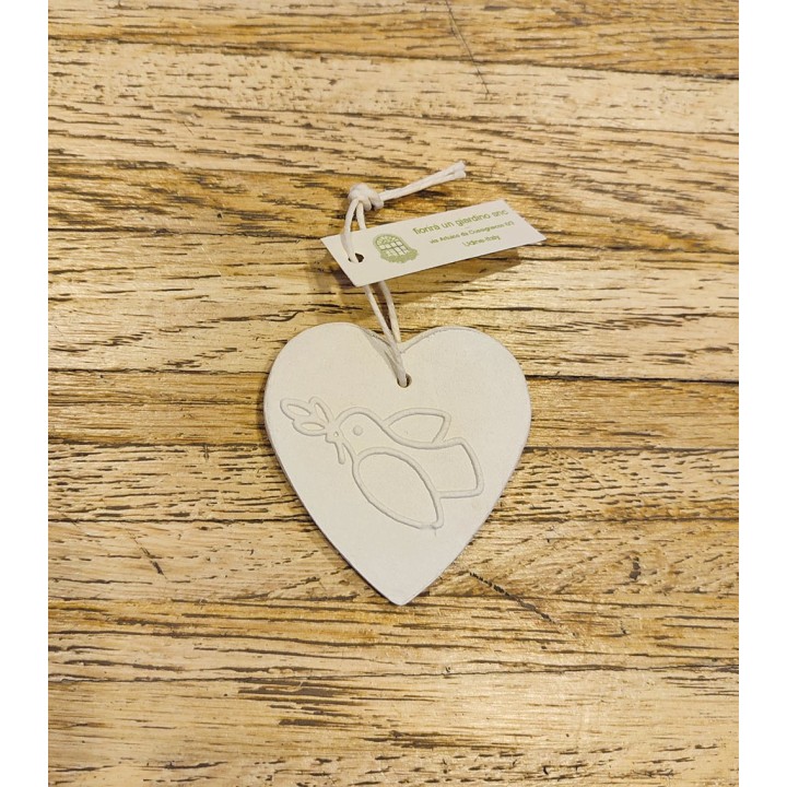 Diffuseur coeur en terre cuite blanche avec colombe h5,5 cm