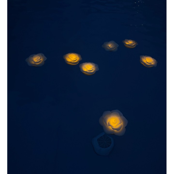 Candela led galleggiante forma di rosa col. crema d8 h4 cm