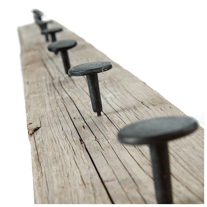 Raw plank hanger with 8 big screws 200 x 16 cm