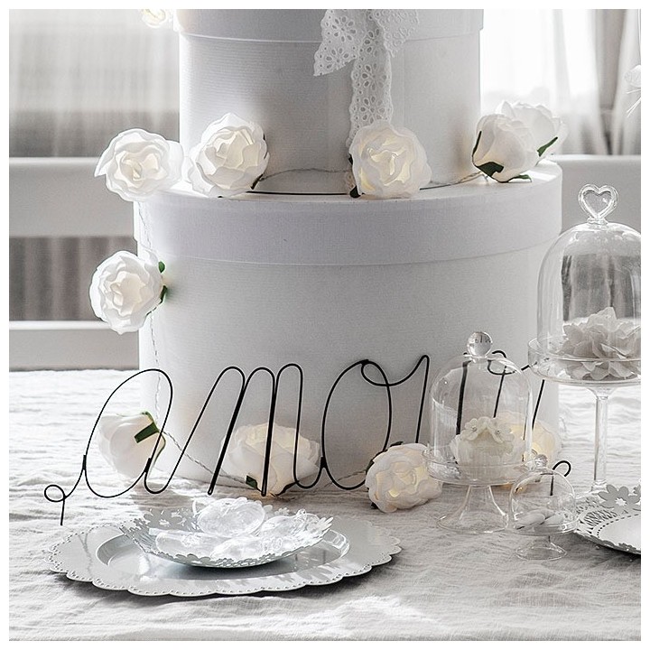 Scritta "amour" in ferro scuro 10 x 40 cm