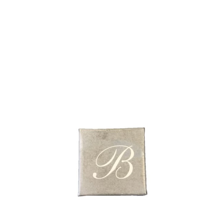 White tin box letter "b" 6x8 cm