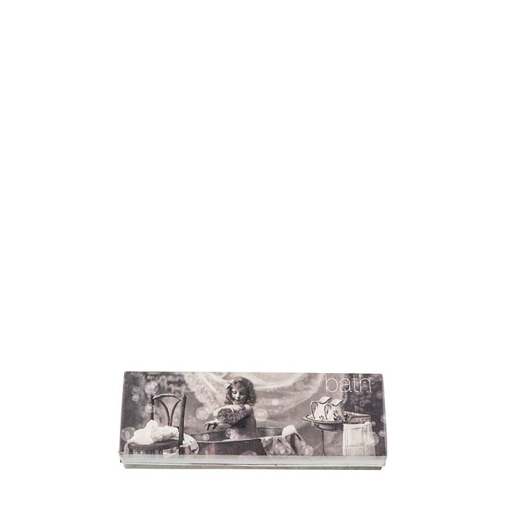 Tin box with little girl in the bath 7.5 x 23.5 h4 cm