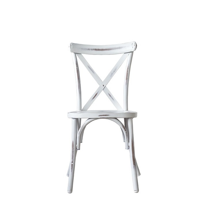 Chaise blanche en metal (pour l'exterieur) h83 cm