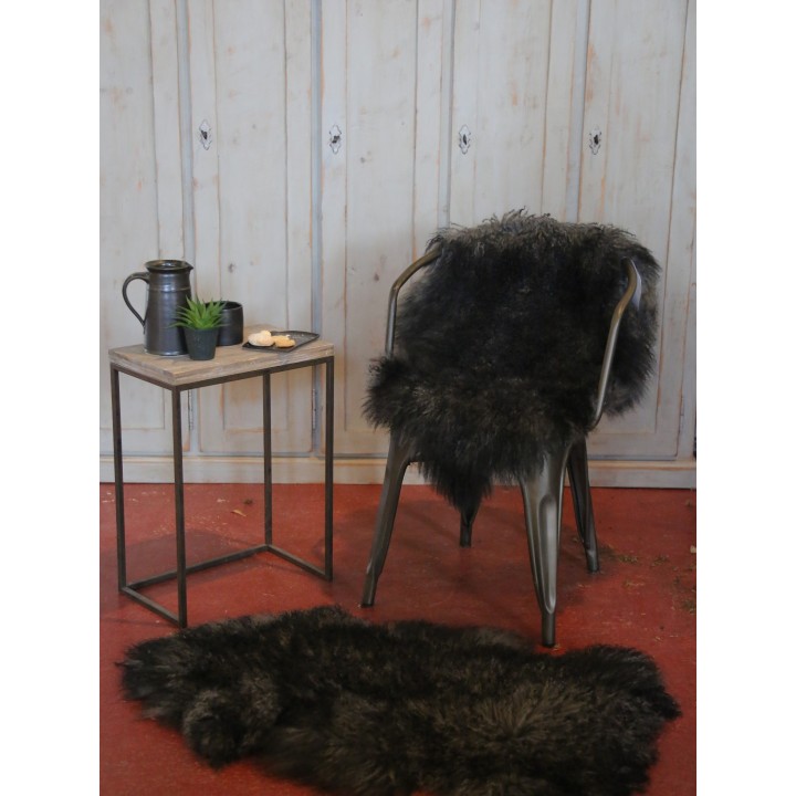 Petite table bistrot en bois avec base en fer