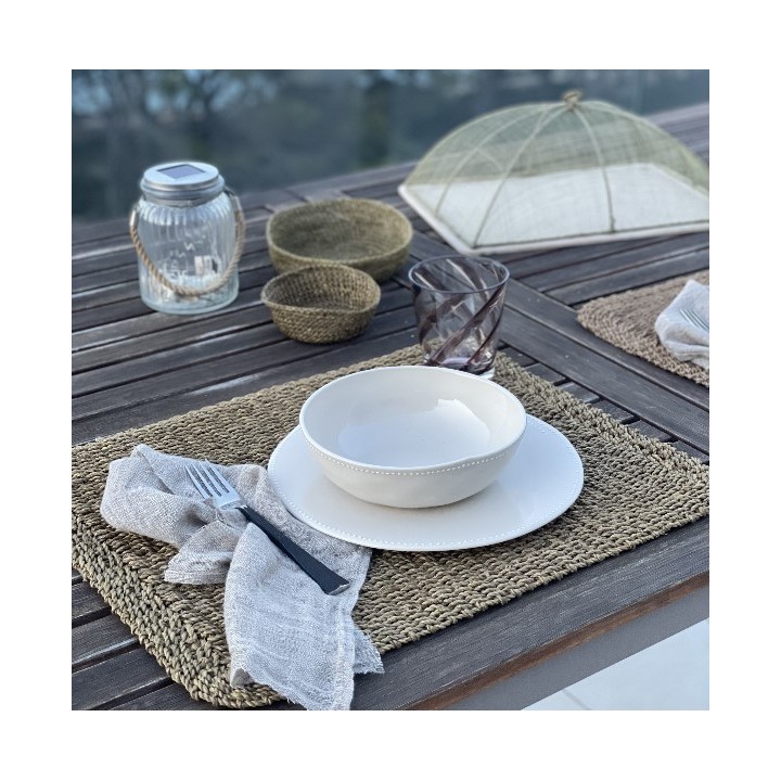 Assiette creuse en porcelaine couleur creme avec bord pointille d18 cm