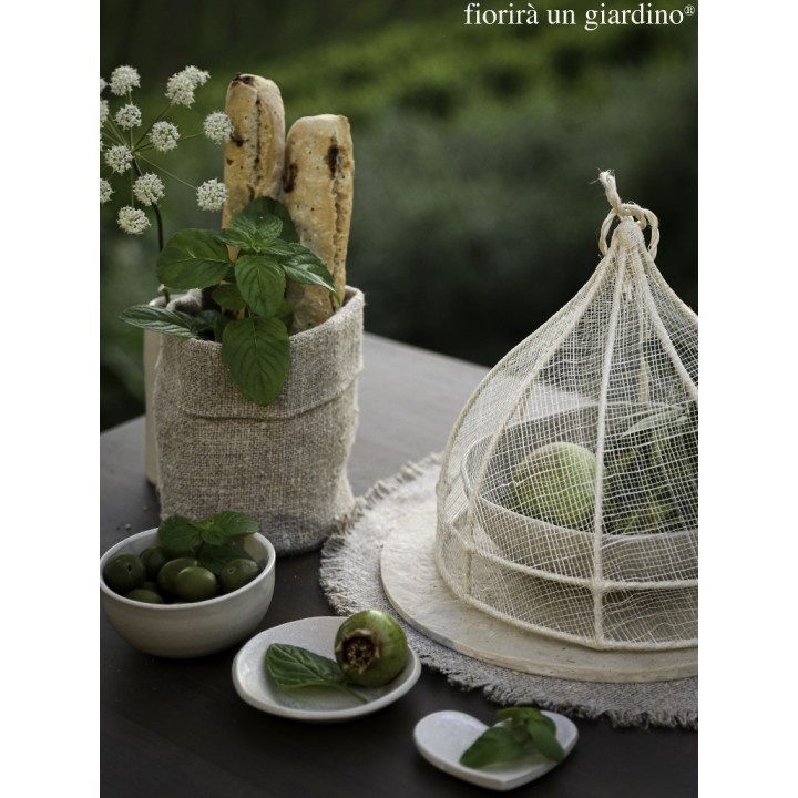 Petite assiette avec bords hautes en gres d9 cm