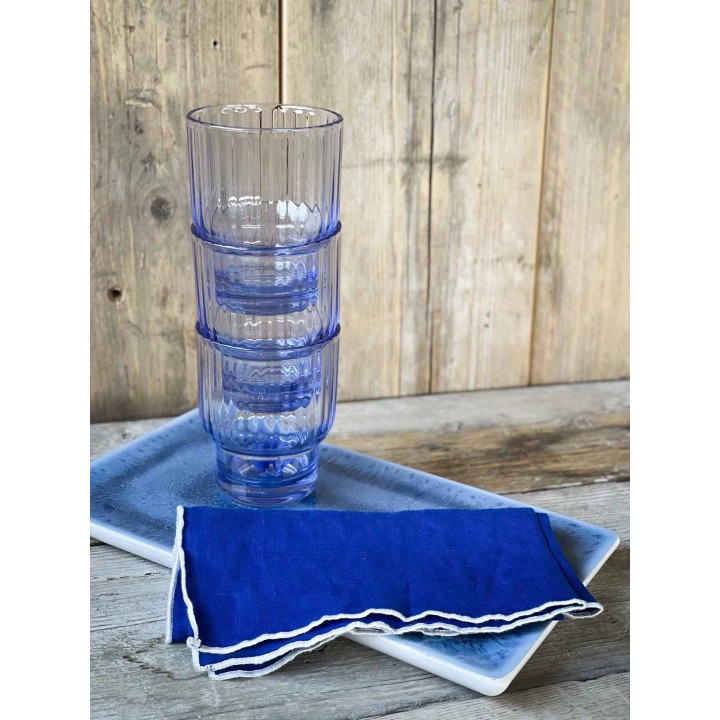 Verre en methacrylate avec lignes verticales empilable