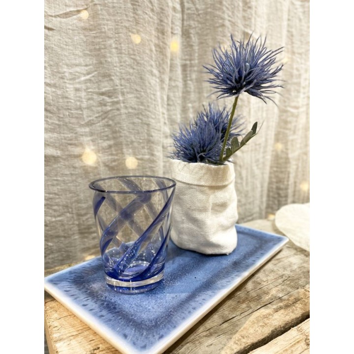 Verre en methacrylate avec spirale