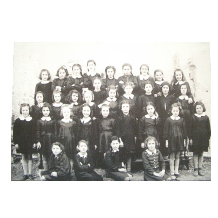 School girls canvas 25x35 cm