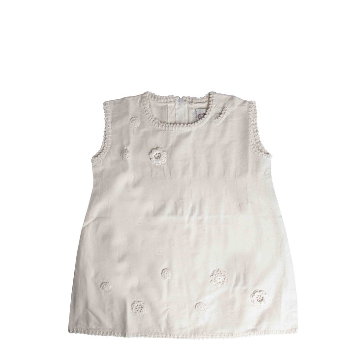 Baby cotton dress with crochet flowers