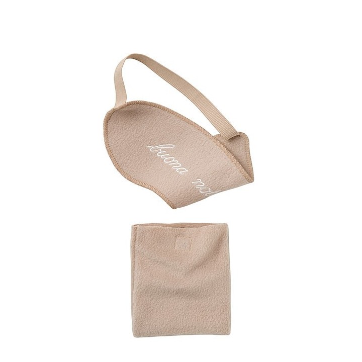 Masque polaire couleur lin avec écriture "bonne nuit" brodée, avec enveloppe de la même couleur