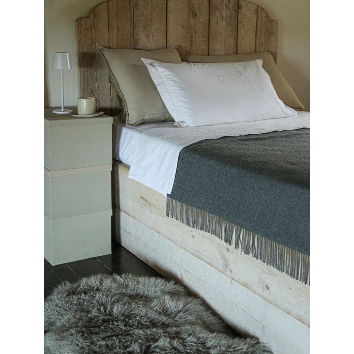 Coperta(100% bb alpaca)colore grigio con frange 128 x 176 cm