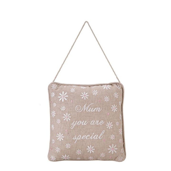 Coussin broide "mum you are" (maman tu es special) marguerites 20 x 20 cm