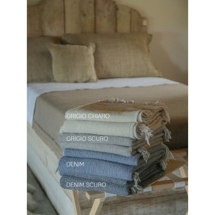 Couverture 100% laine vierge avec franges