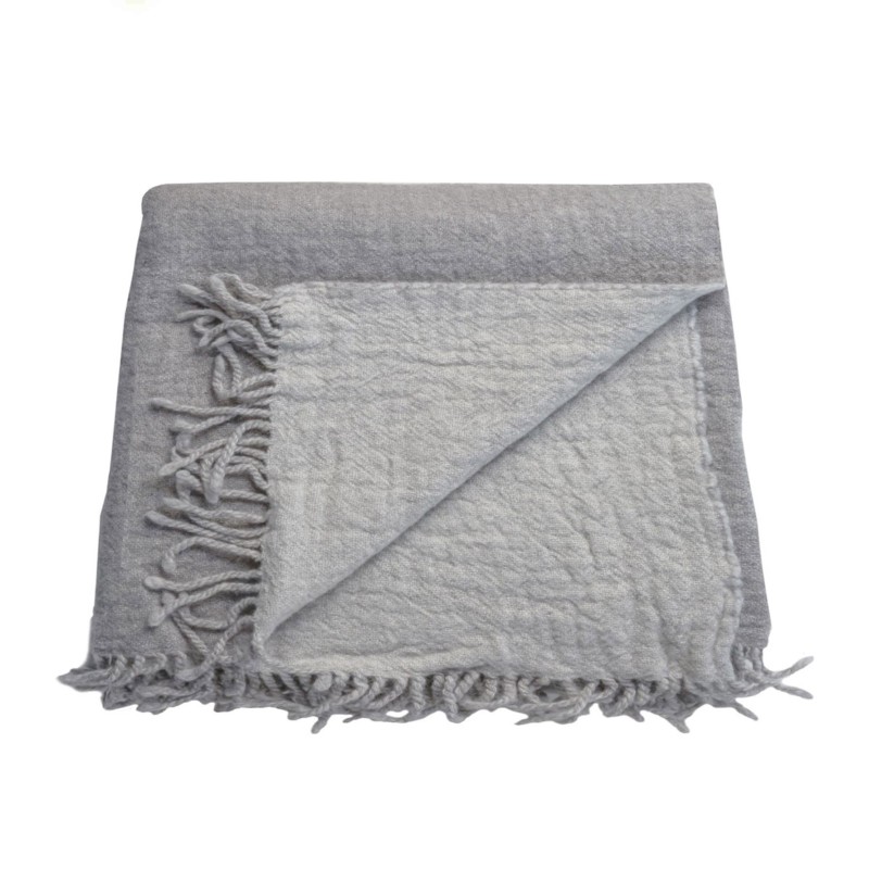 100% virgin wool blanket with fringes