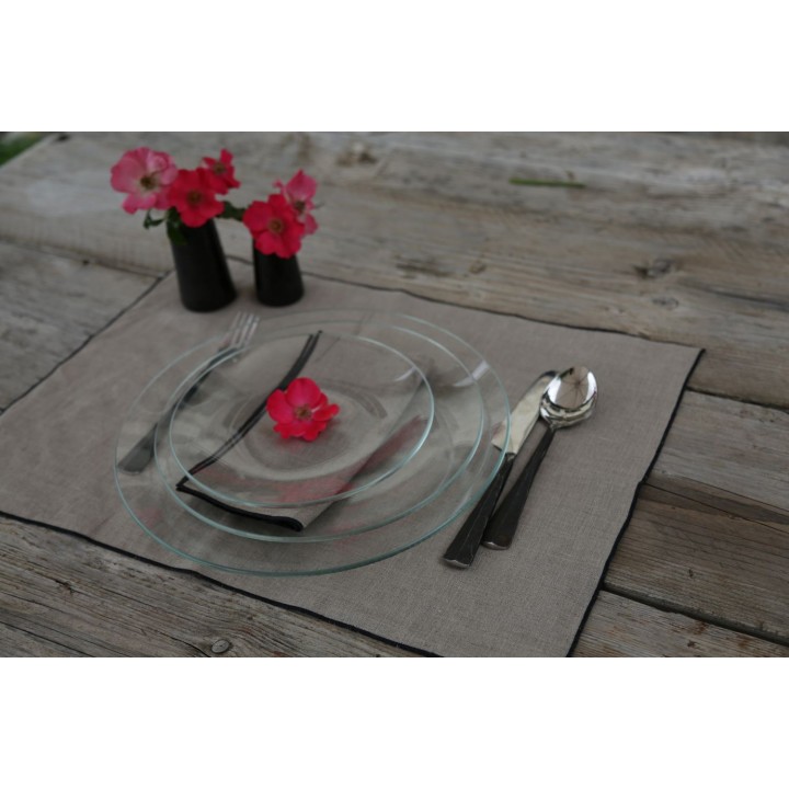 Tovaglietta 100% lino liscio04 naturale bordo nero 35 x 50 cm