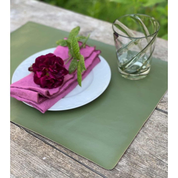 Faux leather placemat 32 x 45 cm