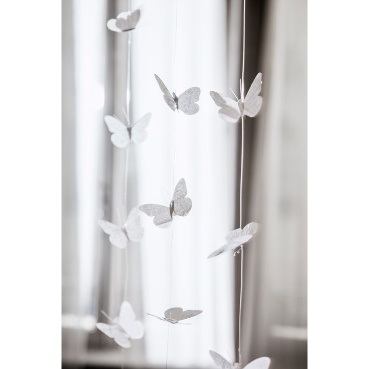 Filo di farfalline pvc bianche 150 cm