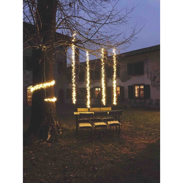 Cascade de 300 lumieres led avec prise de courant int/ext usage 3 m