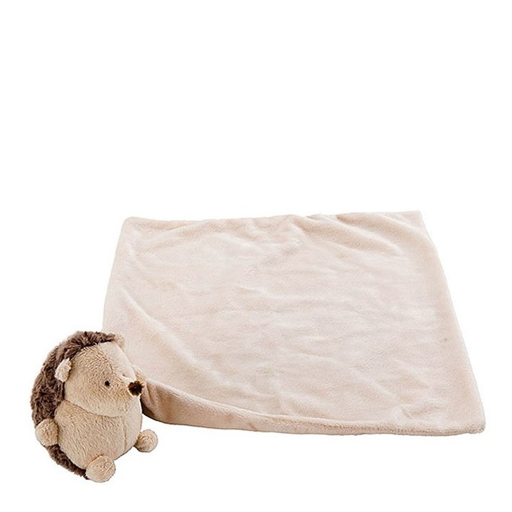 Herisson pelouche avec sa couverture couleur crème. idée cadeau parfaite pour un enfant. lavable dans la machine à laver à 30°.