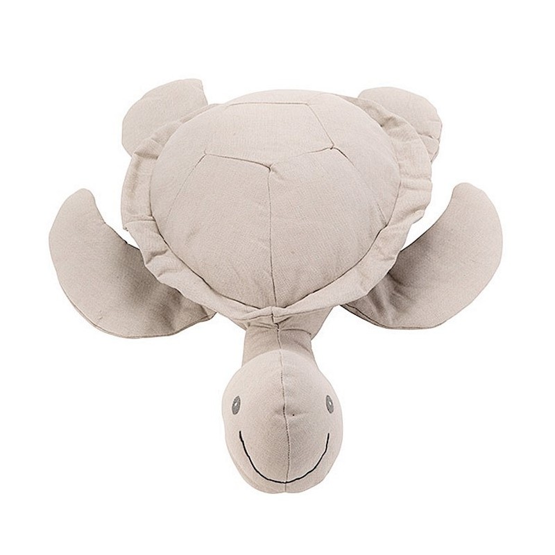 La maxi tortue en tissu couleur lin mesure 55 cm. Également disponible dans la version plus petite (vartar1).