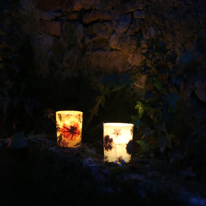 Yellow tealight holder glass color with flowers 5.5x6.5 cm