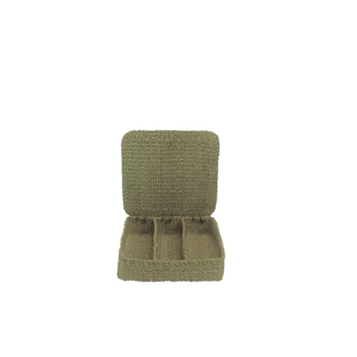 Abaca box 3 compartments one side tied 26x26 h 7 cm