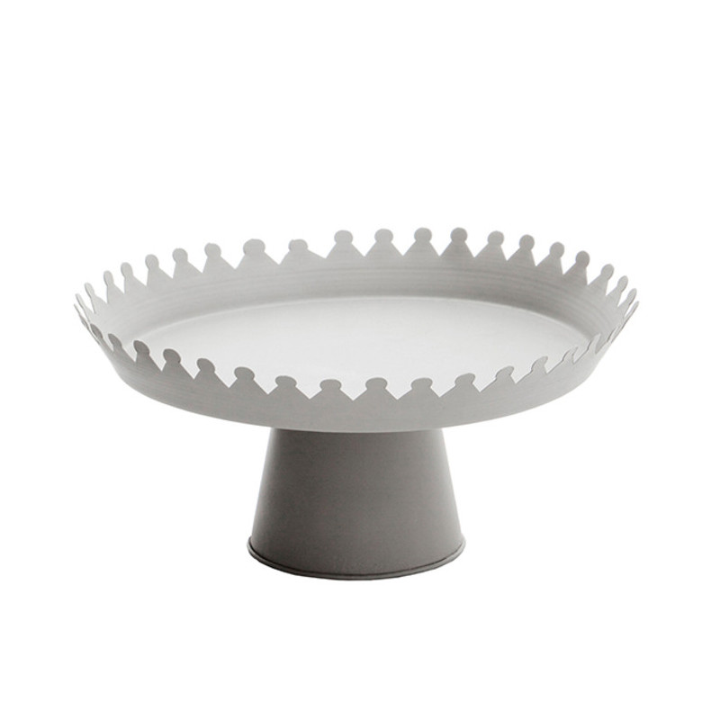 Plat a gateau gris sur pied en fer-blanc motif couronne d32 h15 cm