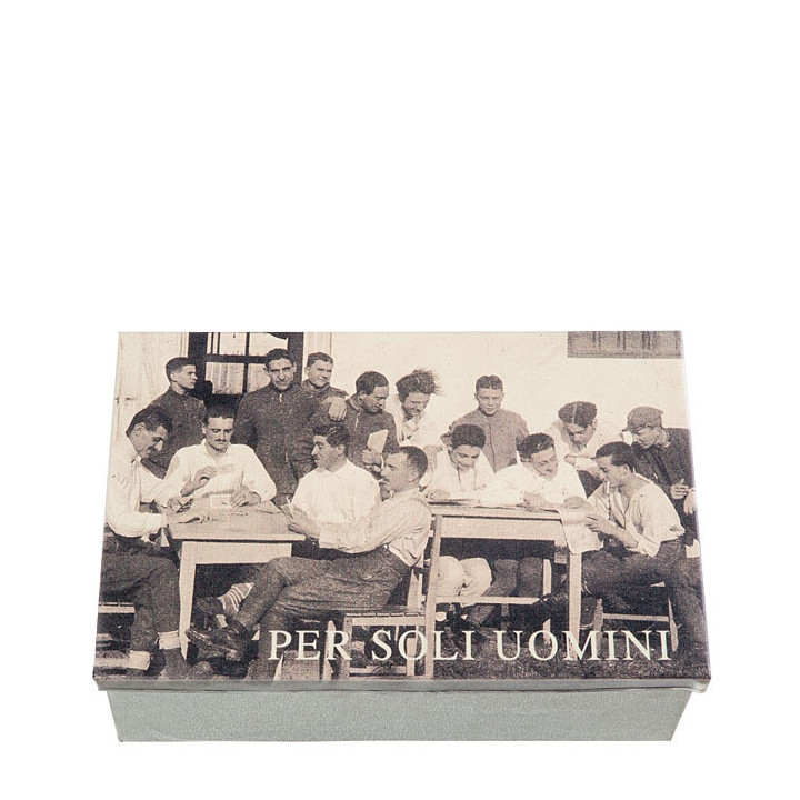 Boite en fer-blanc inscription "per soli uomini" 21 x 32 h12 cm