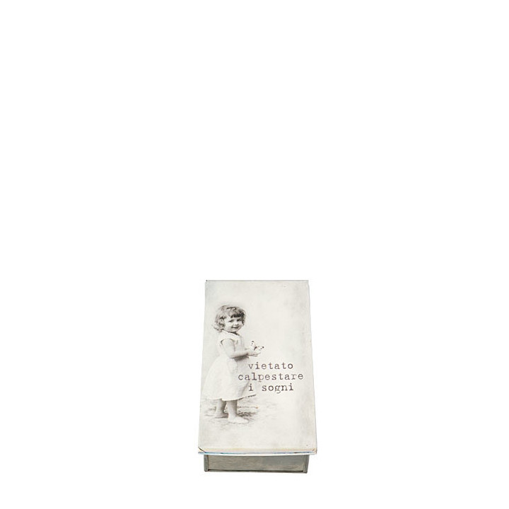 Boite en fer-blanc petite fille, papillon et inscription