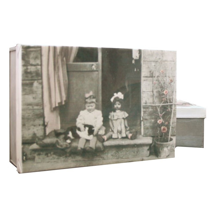 Boite en fer blanc avec chat et filles 24x16x7 cm