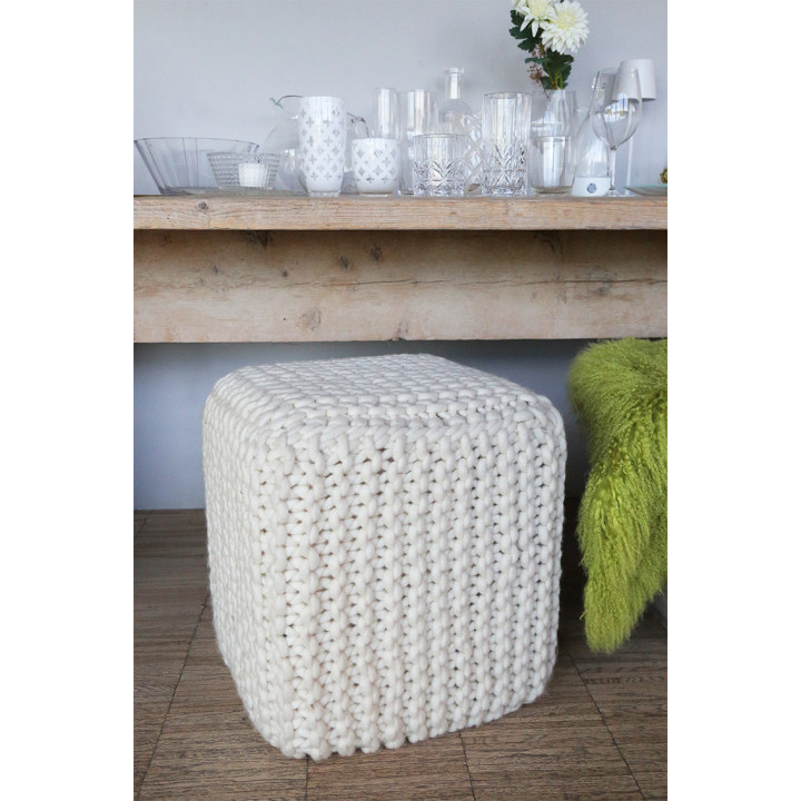 Pouf cubo in lana