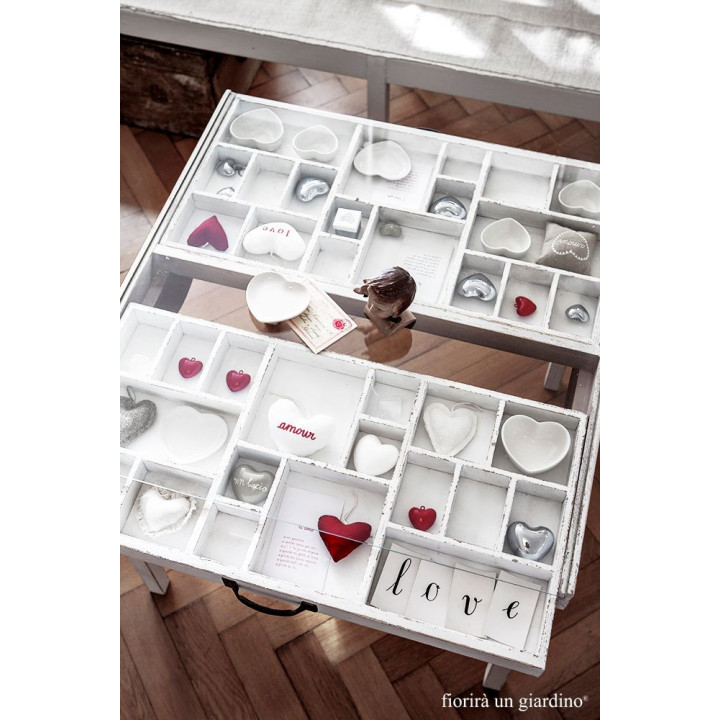 Expositive white wooden table with glass top 90.5 x 84.5 h78.5 cm