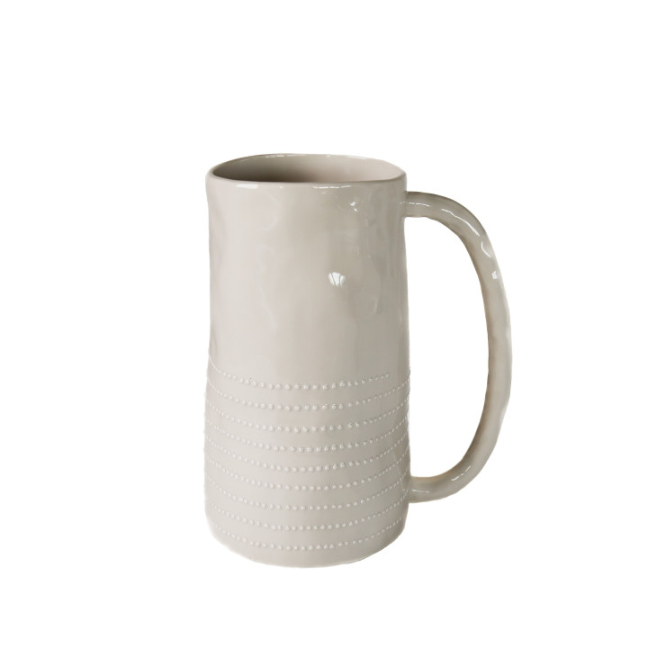 Carafe en porcelaine couleur creme avec bord pointille d12,5 h21 cm