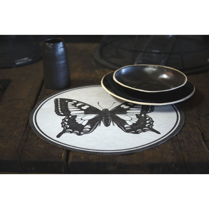 Assiette creuse noire avec bord naturel d20 cm