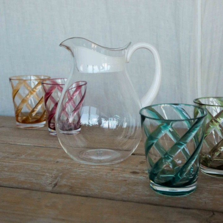 Methacrylate pitcher with white handle and white cap h 21 cm