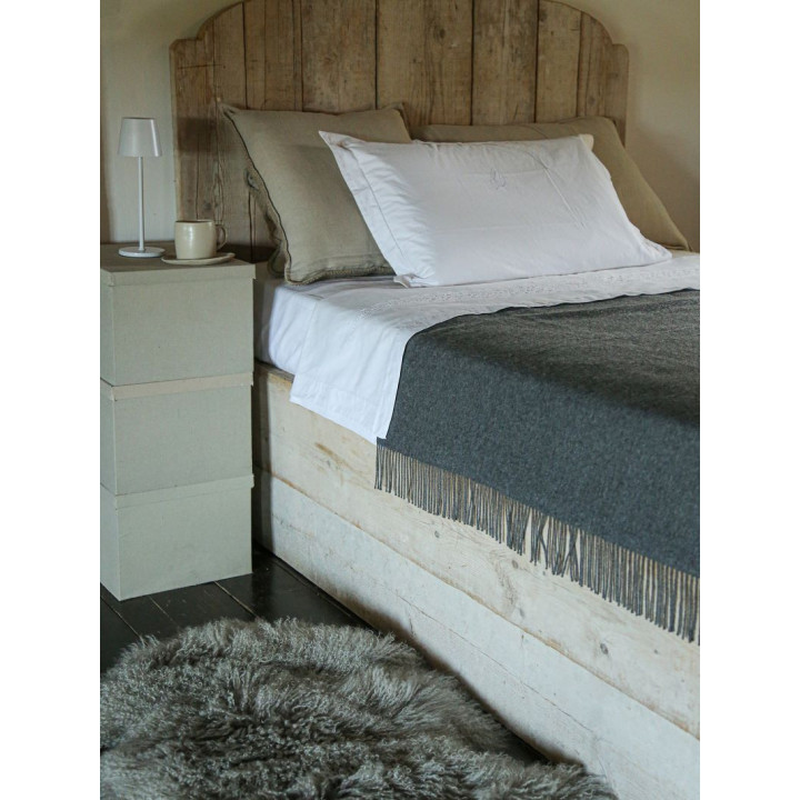 Grey 100% baby alpaca blanket with fringes 128 x 176 cm