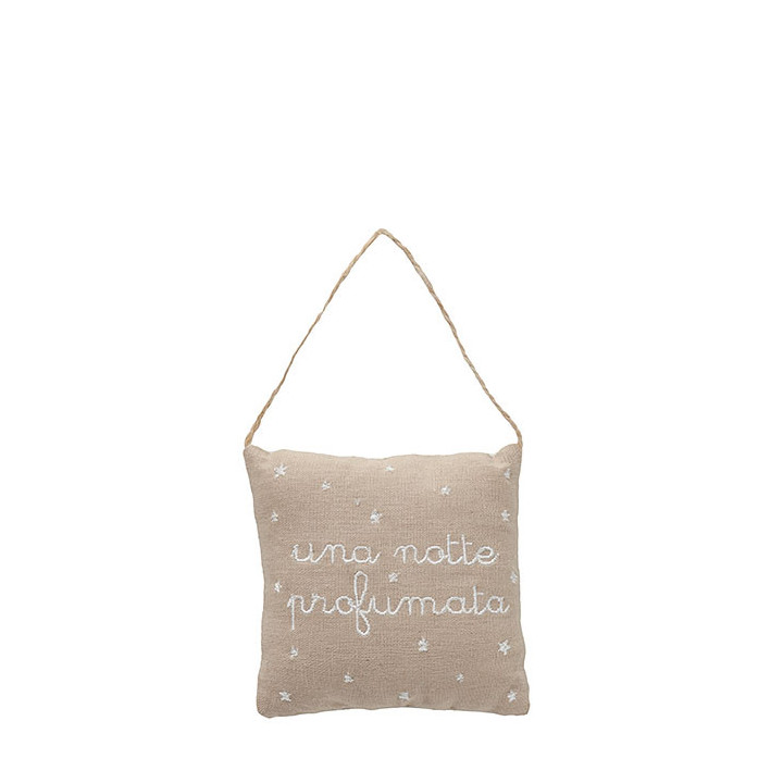 Cuscino ricamato "una notte profumata" al talco 10 x 10 cm