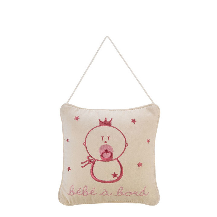 Cuscino ricamato rosa "bebe a bord" 20 x 20 cm