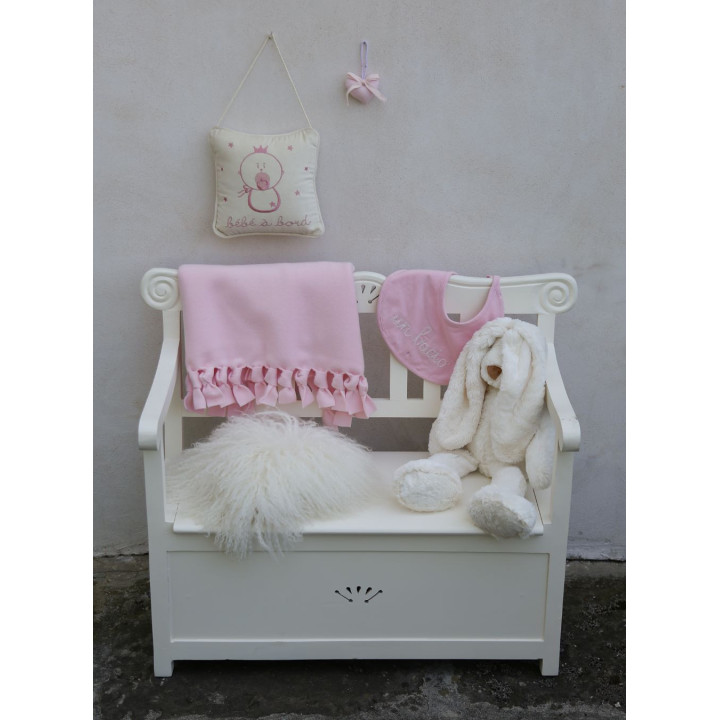 Coussin broide "bebe a bordo" (bebe a bord) rose 20 x 20 cm