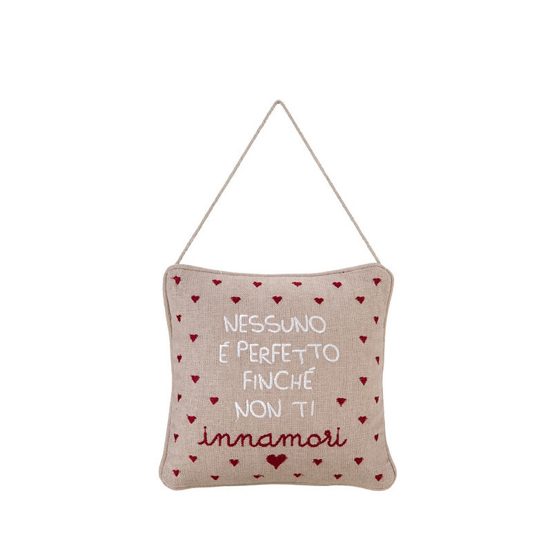 Coussin broide "nessuno e perfetto" (personne n'est parfait) 20 x 20 cm