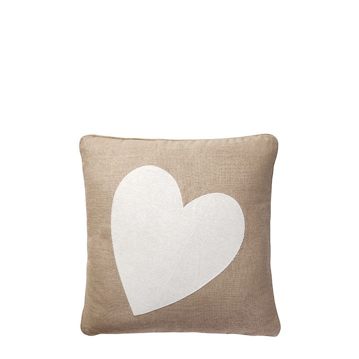 Throw pillow with white heart 40x40 cm