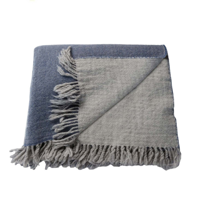 100% virgin wool blanket with fringes