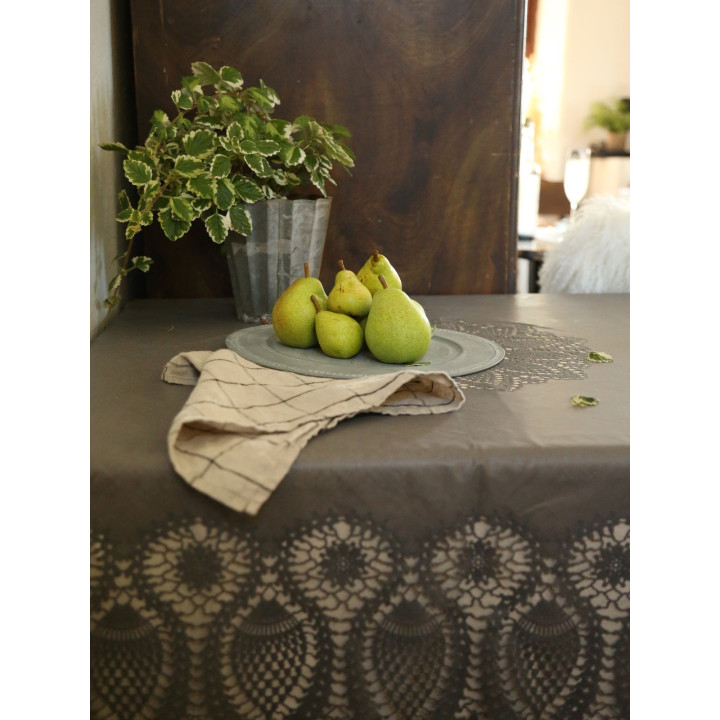 Nappe 137x137 cm vinyle en dentelle impermeable