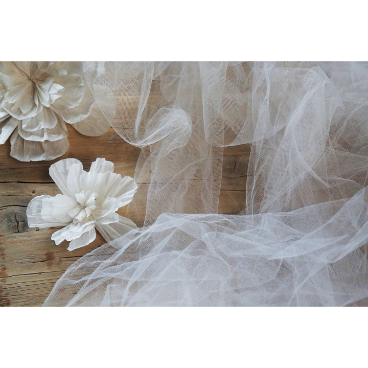 Rouleau de tulle blanc 9m x 140cm