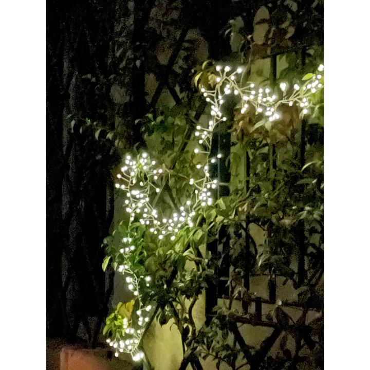 Cascata di 300 led energia solare int/est 3 m