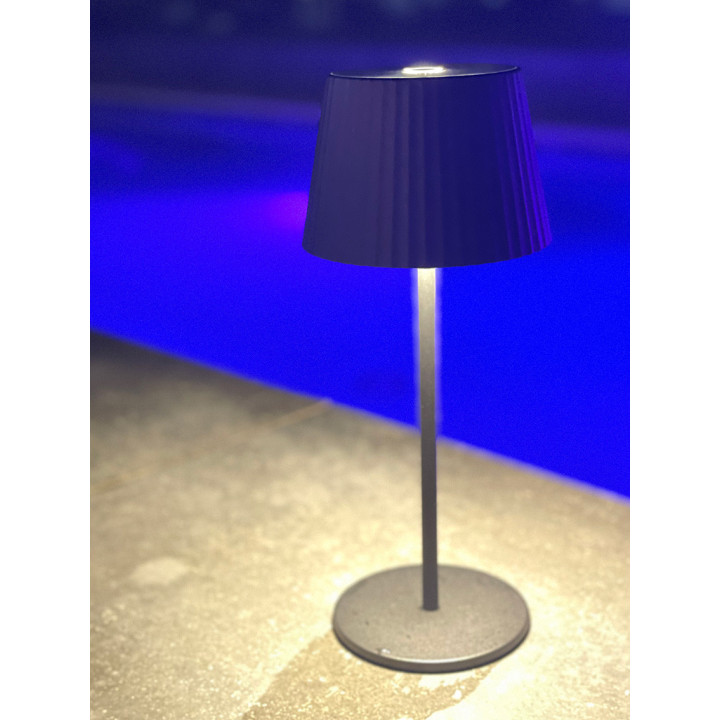 Pleated hat lamp with round base - solar