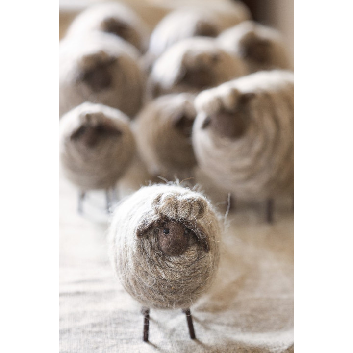 Grey woolen sheep with box and two stripes h17cm