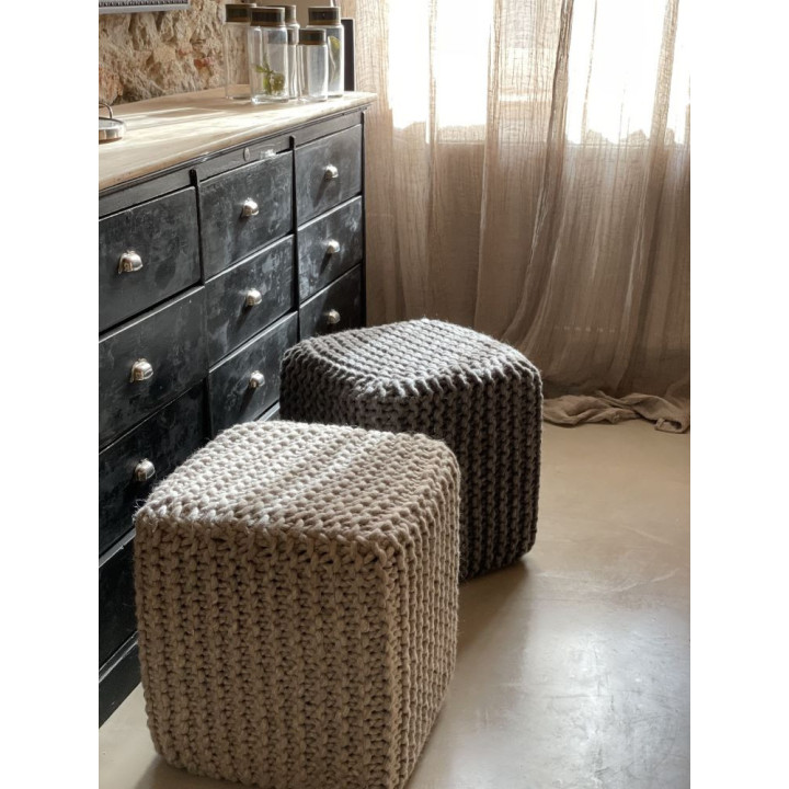 Wool cubical pouf