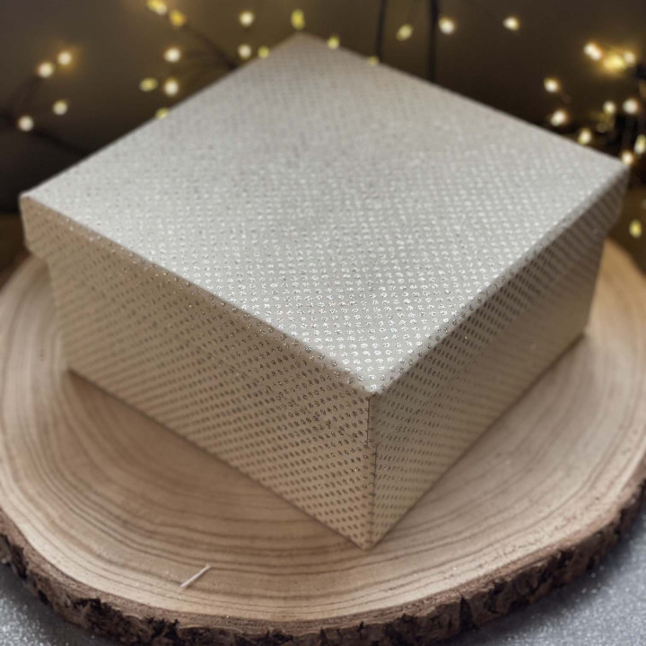 Set 4 cuscini ricamati noel 10*10 in scatola pois 17 x 17 h9 cm